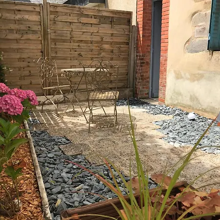 Manoir Les Vieilles Aires Apartment